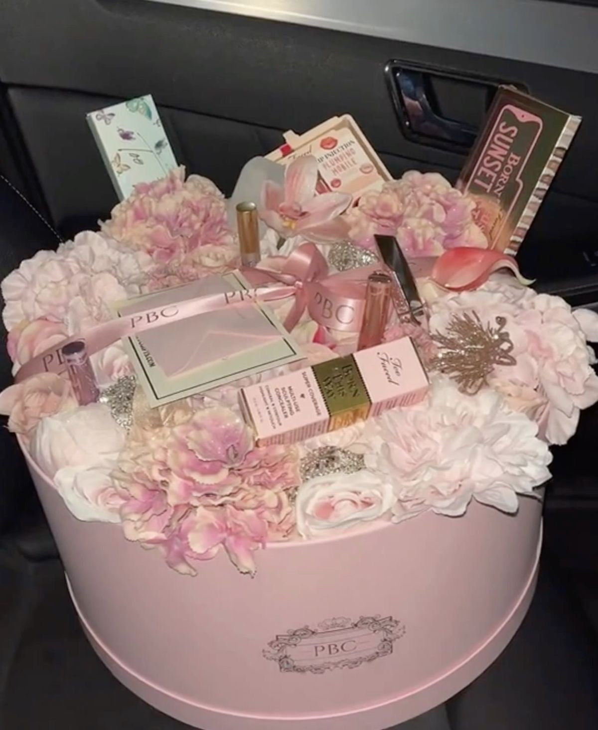 💝🎀 𝐅𝐎𝐑 𝐌𝐘 𝐁𝐀𝐑𝐁𝐈𝐄 𝐆𝐈𝐅𝐓 𝐕𝐎𝐔𝐂𝐇𝐄𝐑